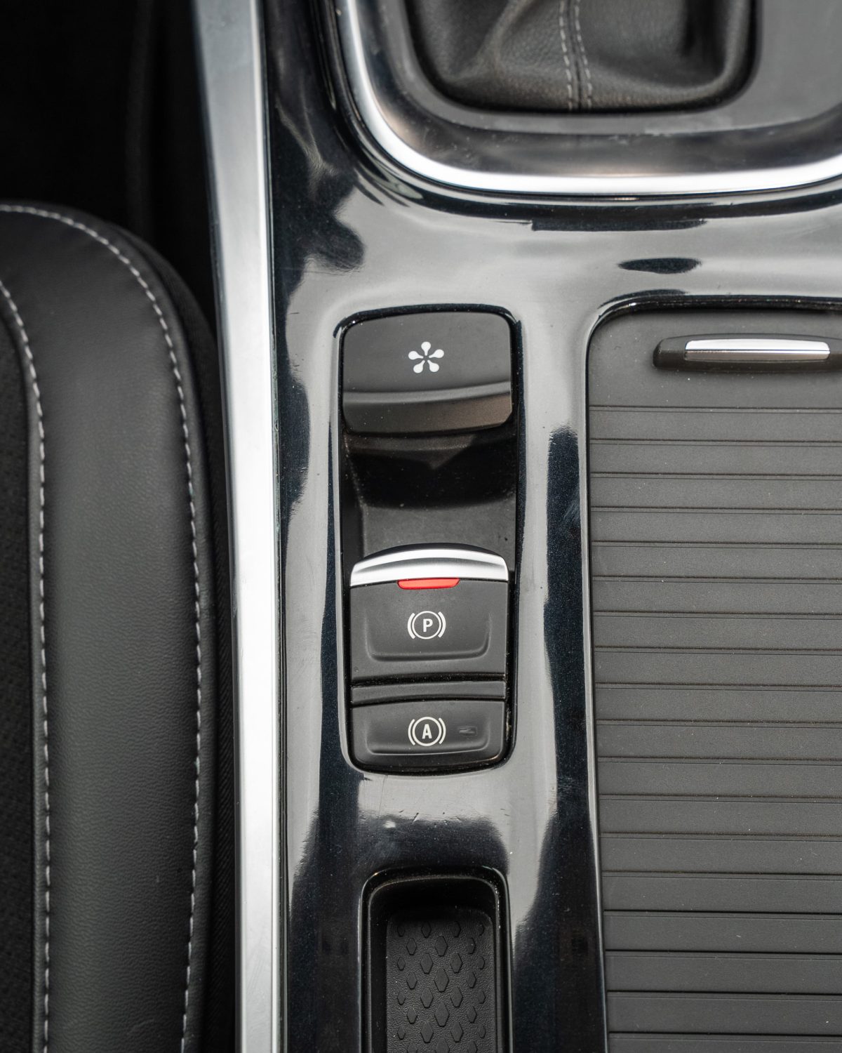 Renault Mégane TCe 140 GPF EDC TECHNO
