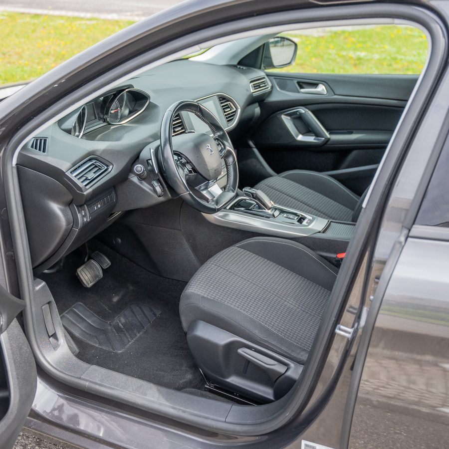 Peugeot 308 PureTech 130 EAT6 Stop & Start Active