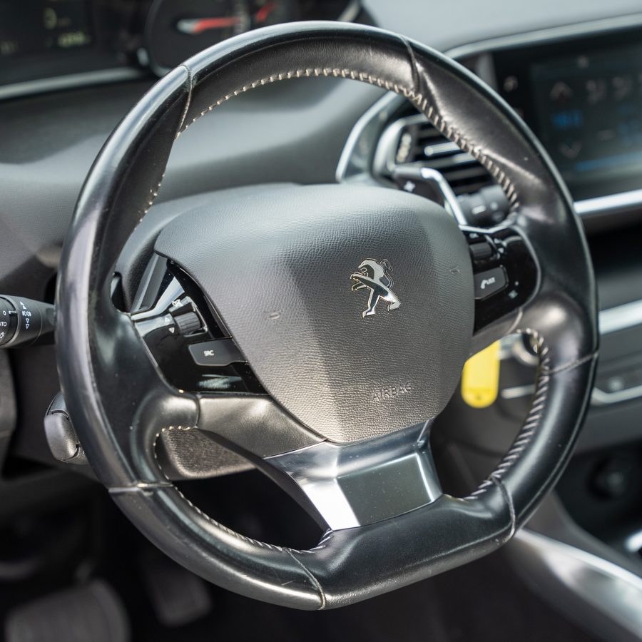 Peugeot 308 PureTech 130 EAT6 Stop & Start Active