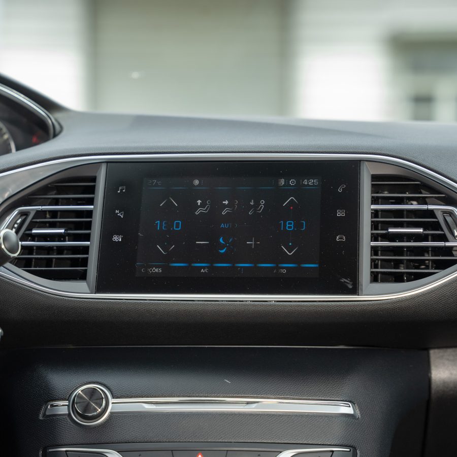 Peugeot 308 PureTech 130 EAT6 Stop & Start Active