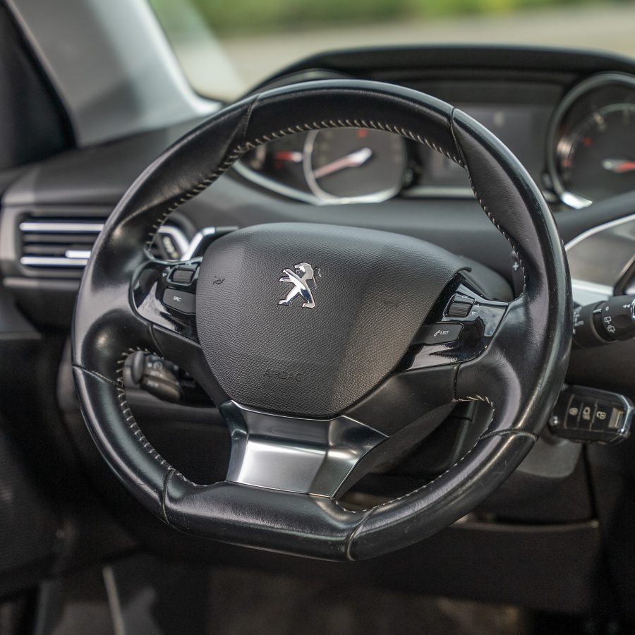 Peugeot 308 PureTech 130 EAT6 Stop & Start Active