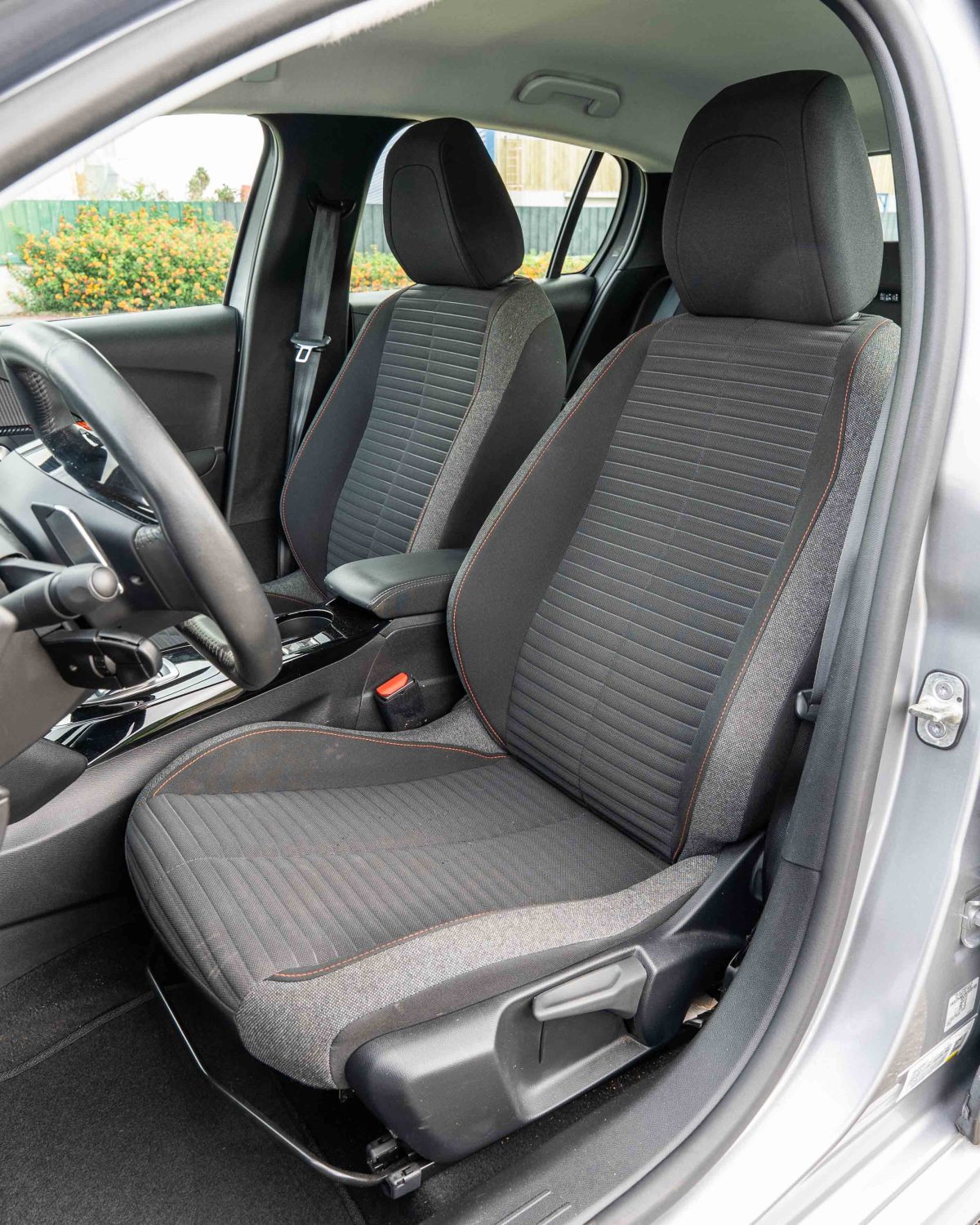 Peugeot 208 1.2 PureTech Allure Pack EAT8