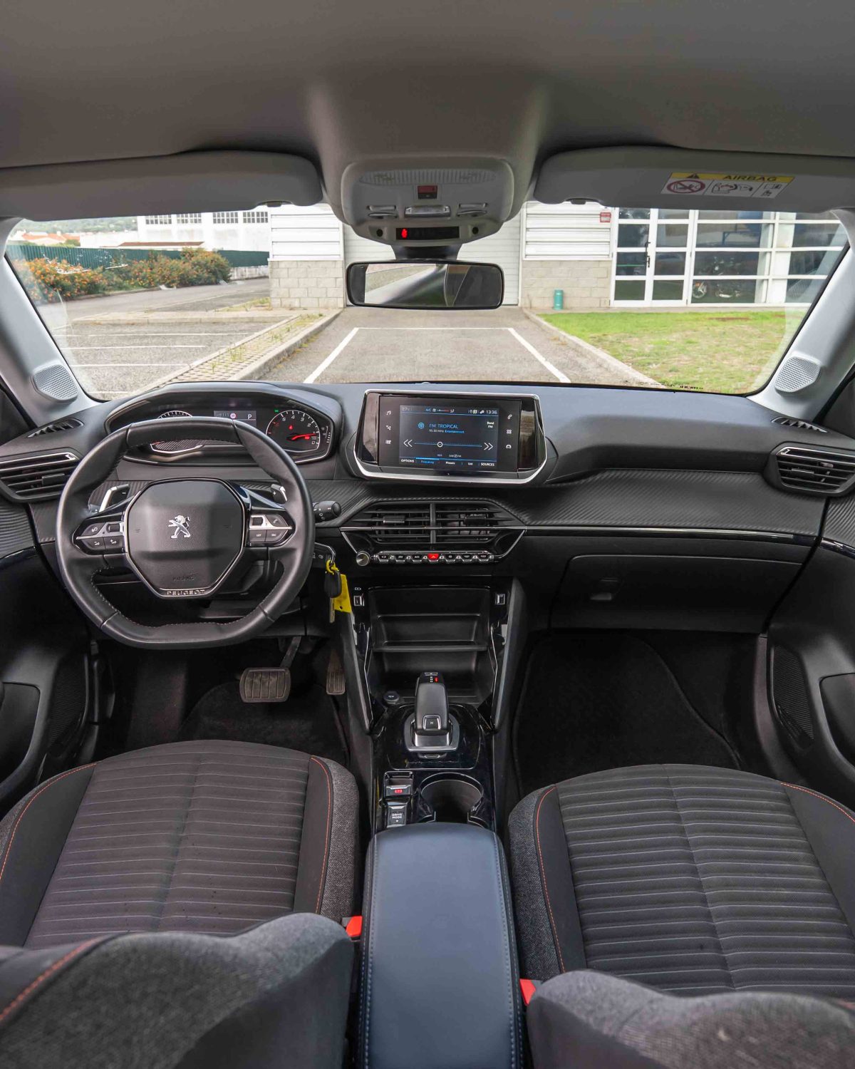 Peugeot 208 1.2 PureTech Allure Pack EAT8