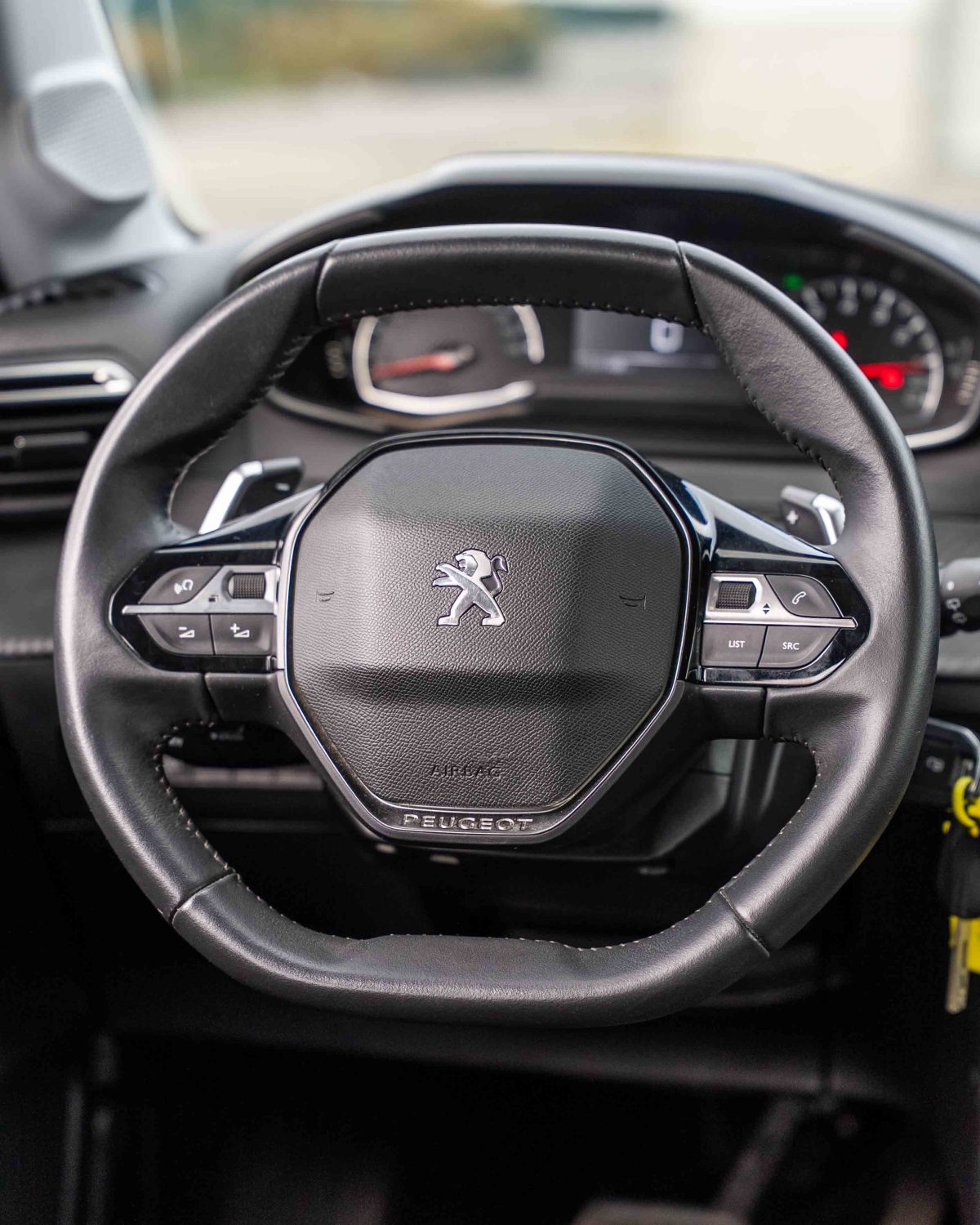 Peugeot 208 1.2 PureTech Allure Pack EAT8