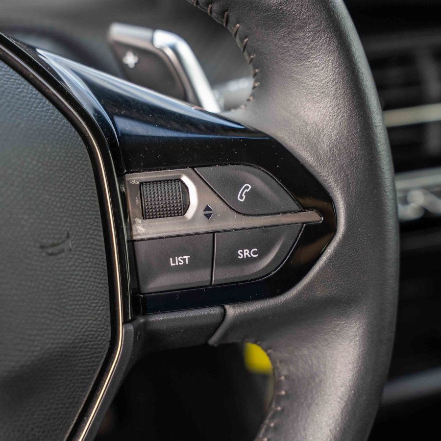 Peugeot 208 1.2 PureTech Allure Pack EAT8