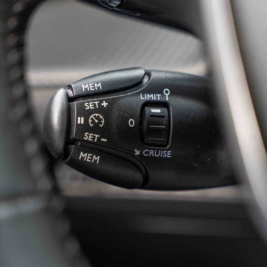 Peugeot 208 1.2 PureTech Allure Pack EAT8