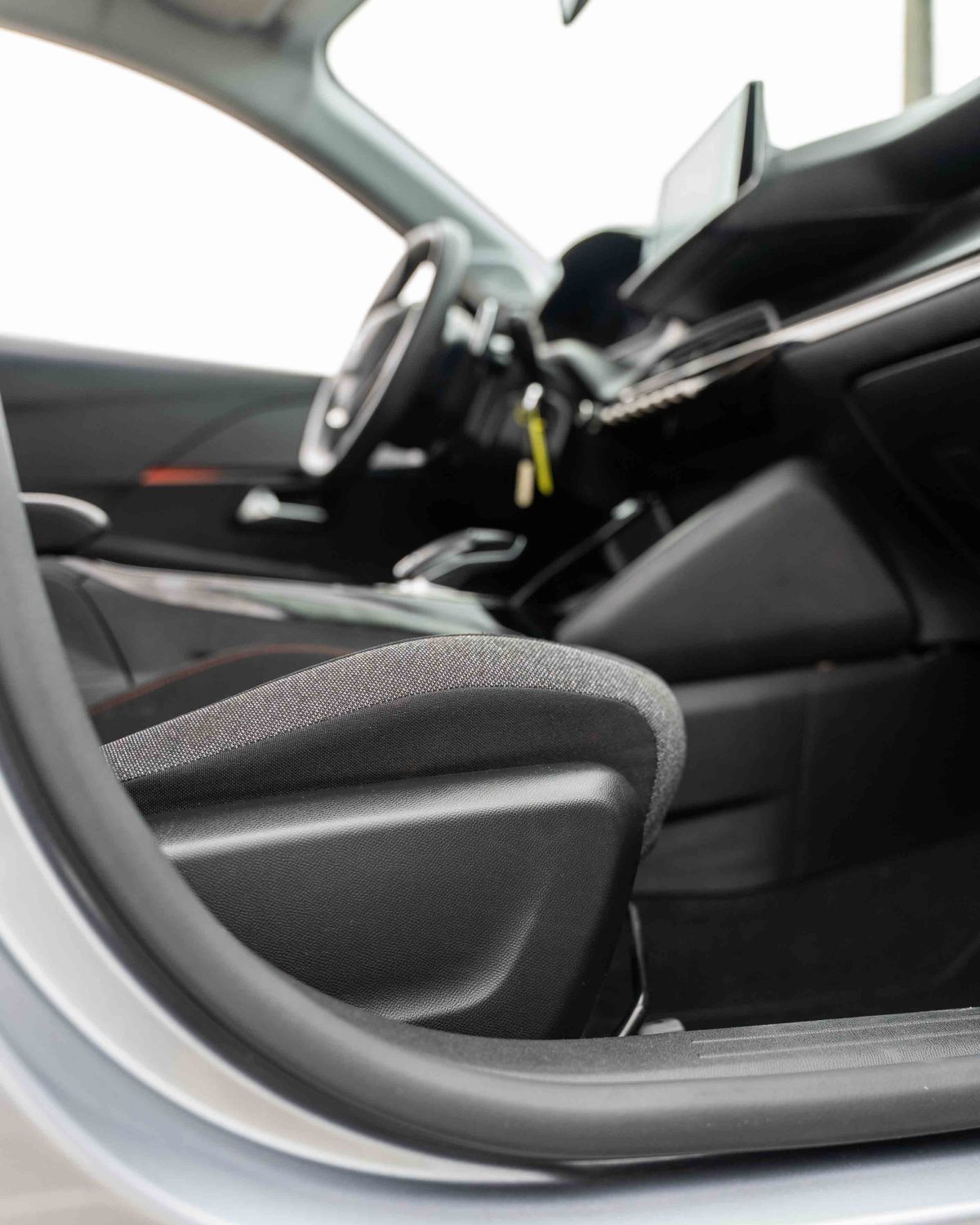 Peugeot 208 1.2 PureTech Allure Pack EAT8